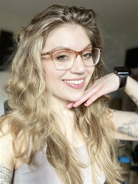 Alinaxrose Onlyfans Alinaxrose Onlyfans