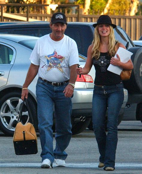 Britney Spears Relationship With Parents Jamie And Lynne Spears