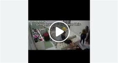 Buscar Kid And Mom Cctv