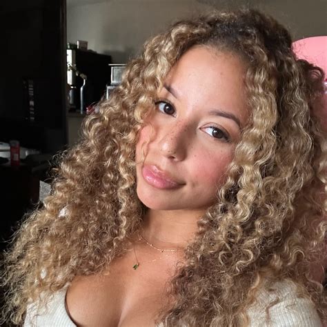 Camilla Elle Onlyfans