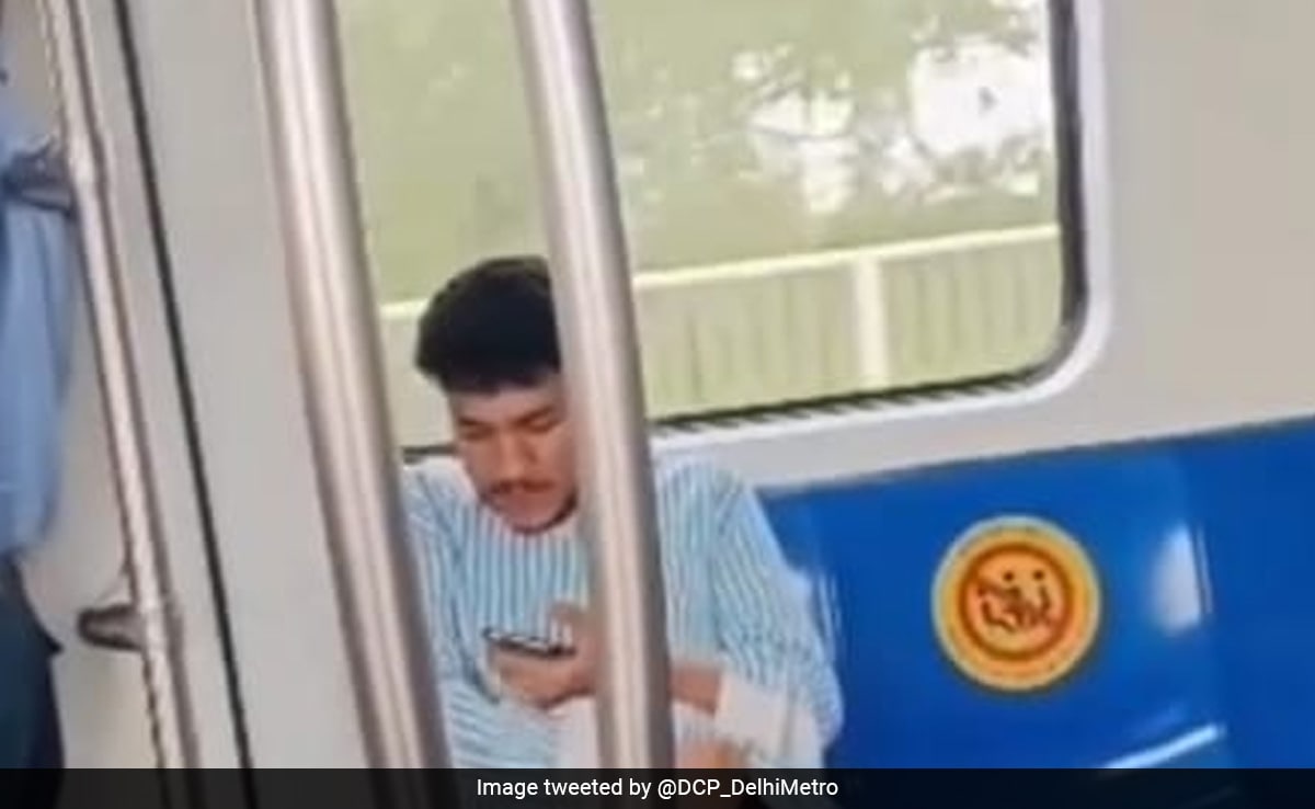 Delhi Police Release Pic Of Man Masturbating In Delhi Metro Latest Delhi Police Release Pic Of Man Masturbating In Delhi Metro Latest