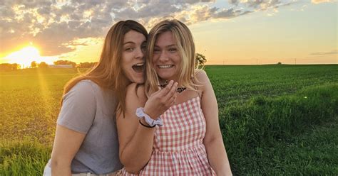 For Lesbians Tiktok Is The Next Tinder The New York Times For Lesbians Tiktok Is The Next Tinder The New York Times