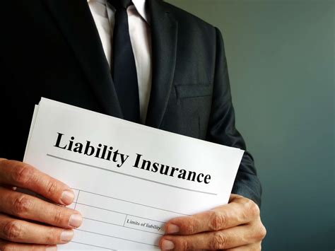 General Liability Vs Errors And Omissions Insurance Bizinsure General Liability Vs Errors And Omissions Insurance Bizinsure