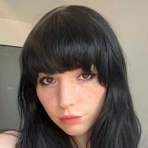 Icky Age Family Bio Famous Birthdays Icky Age Family Bio Famous Birthdays