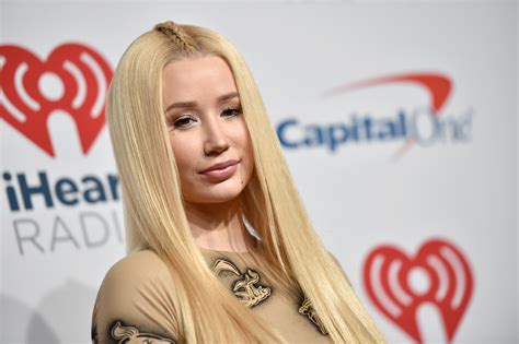 Iggy Azalea Reveals What She Spends Her Onlyfans Earnings On Cars Iggy Azalea Reveals What She Spends Her Onlyfans Earnings On Cars