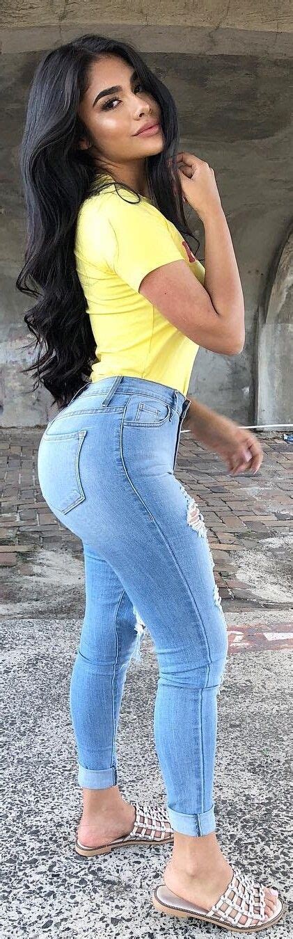 Latin Chick With Perfect Ass