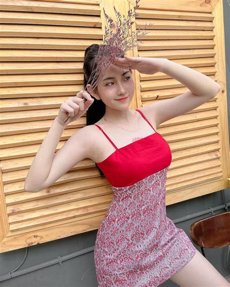 Lets Weigh Young Perfect 18 Years Old Big Beautiful Tits