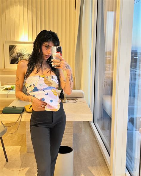 Mia Khalifa Simpcity