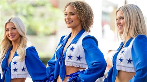 Moneytalks Pays Cheerleaders