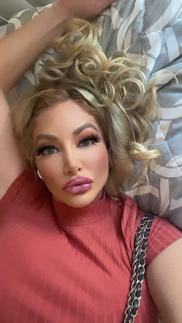Nicolette Shea Exclusive Onlyfans Photos