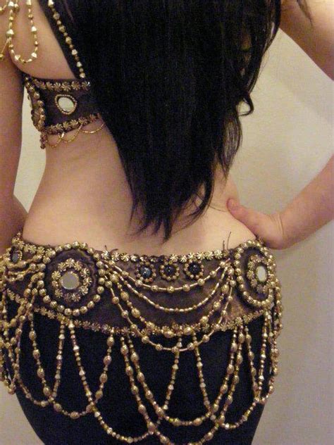 Pin En Belly Dance