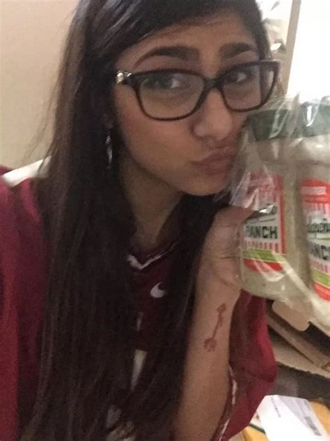 Porn Star Mia Khalifa Mirror Online Porn Star Mia Khalifa Mirror Online