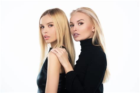 Premium Photo Sexy Models In Love Beauty Portrait Of Young Lesbian Premium Photo Sexy Models In Love Beauty Portrait Of Young Lesbian