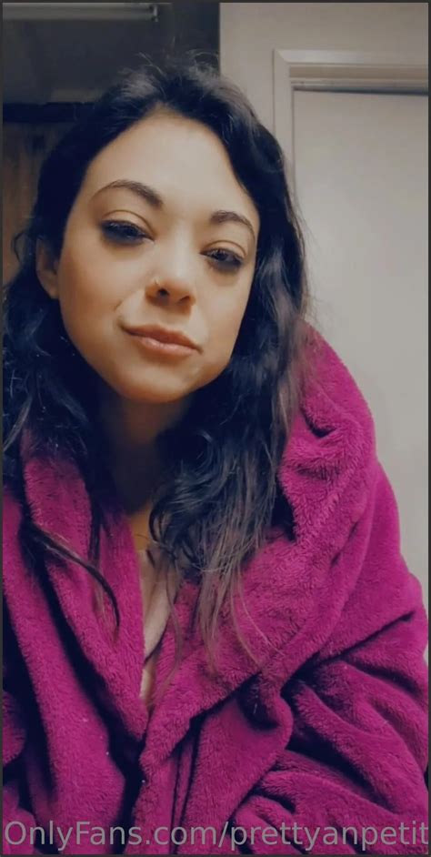 Prettyanpetitex Onlyfans