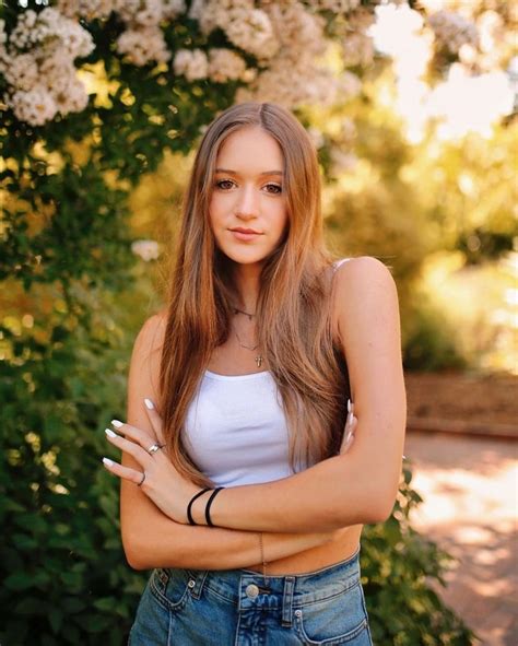Riley Mae Lewis Onlyfan