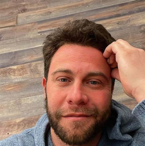 Seth Gamble Biografia Chi Et Altezza Peso Figli Moglie Seth Gamble Biografia Chi Et Altezza Peso Figli Moglie