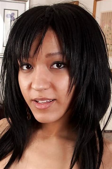 Sexy And Beautiful Babe Tess Morgan Shows Her Hairy Pussy And Sucks A Cock