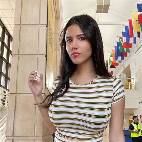 Strawberrytabby Only Fans