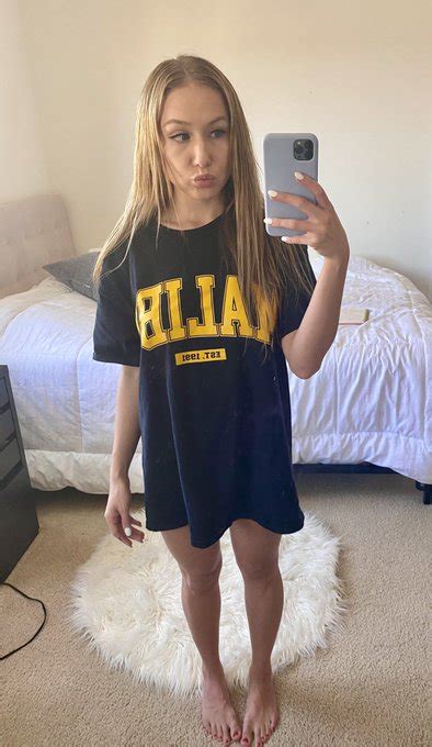 Tw Pornstars Briar Riley The Latest Pictures And Videos From