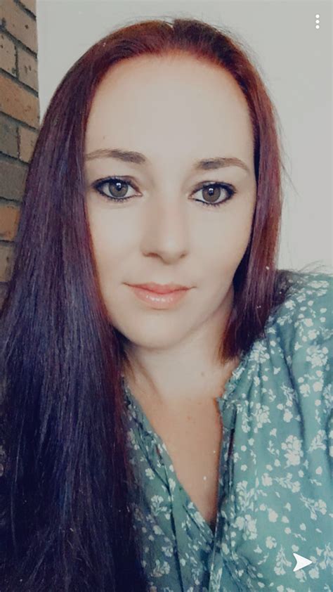 View Ashleigh Ashleighbitch Onlyfans 148 Photos And 32 Videos For