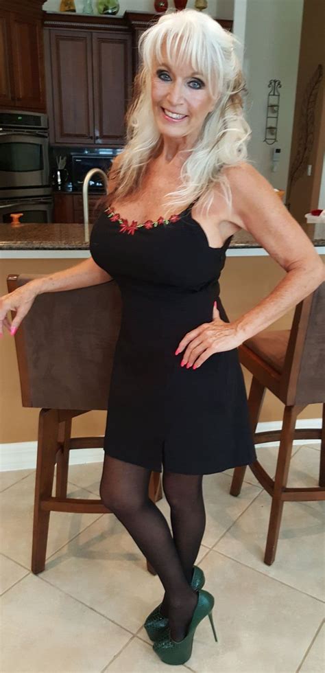 Whorish Granny Effie Gets Banged In Kitchen