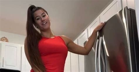 Woman Making 250 000 A Month On Onlyfans Thanks To Her Unusual Size Woman Making 250 000 A Month On Onlyfans Thanks To Her Unusual Size
