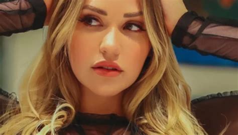 Yeti Kin Film Y Ld Z Mia Malkova Geceli Iyle Poz Verince Be Eni Butonu Yeti Kin Film Y Ld Z Mia Malkova Geceli Iyle Poz Verince Be Eni Butonu