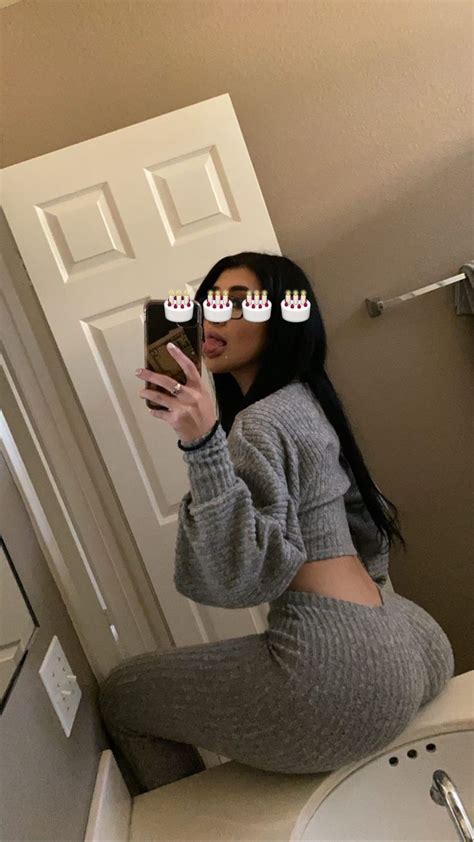 Ykjazlyn Onlyfans