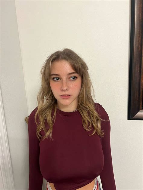 Zoe Moore Only Fans